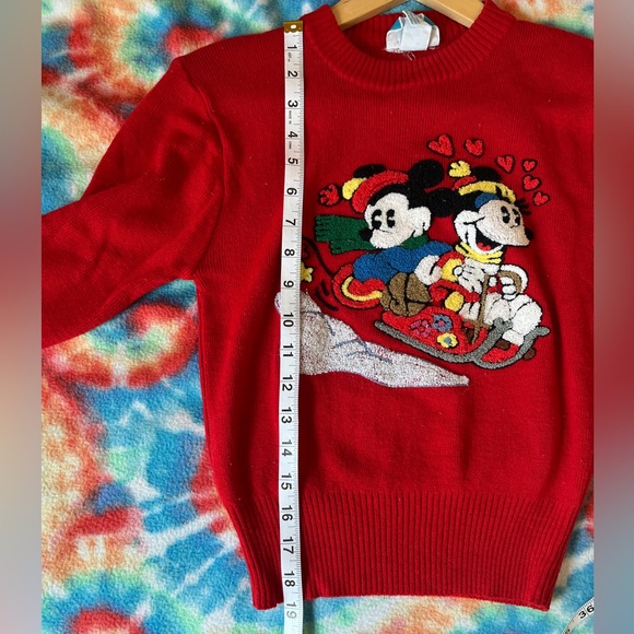 Vintage Sunday Comics Mickey and Minnie Mouse Sledding Red Knit sweater - Picture 6 of 7